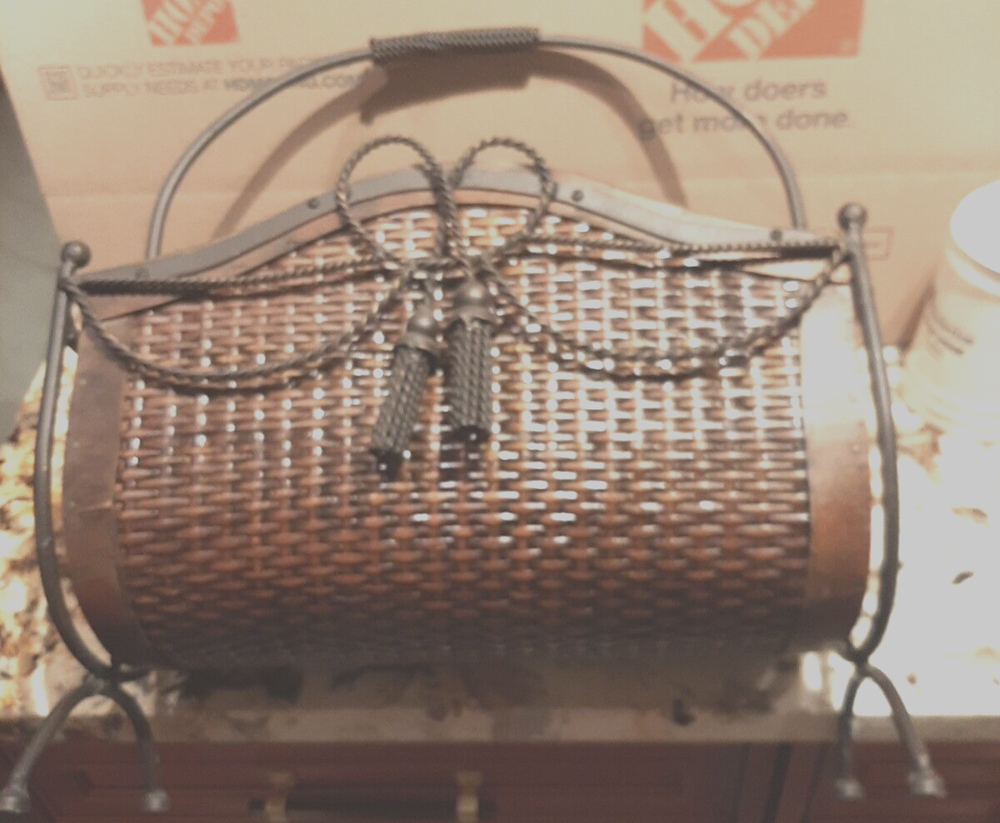 Magazines Holder Vintage