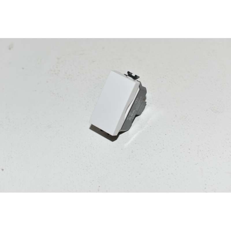 ABB CLEAR 2CSK1001CH Switch 1P 16A 1 Module