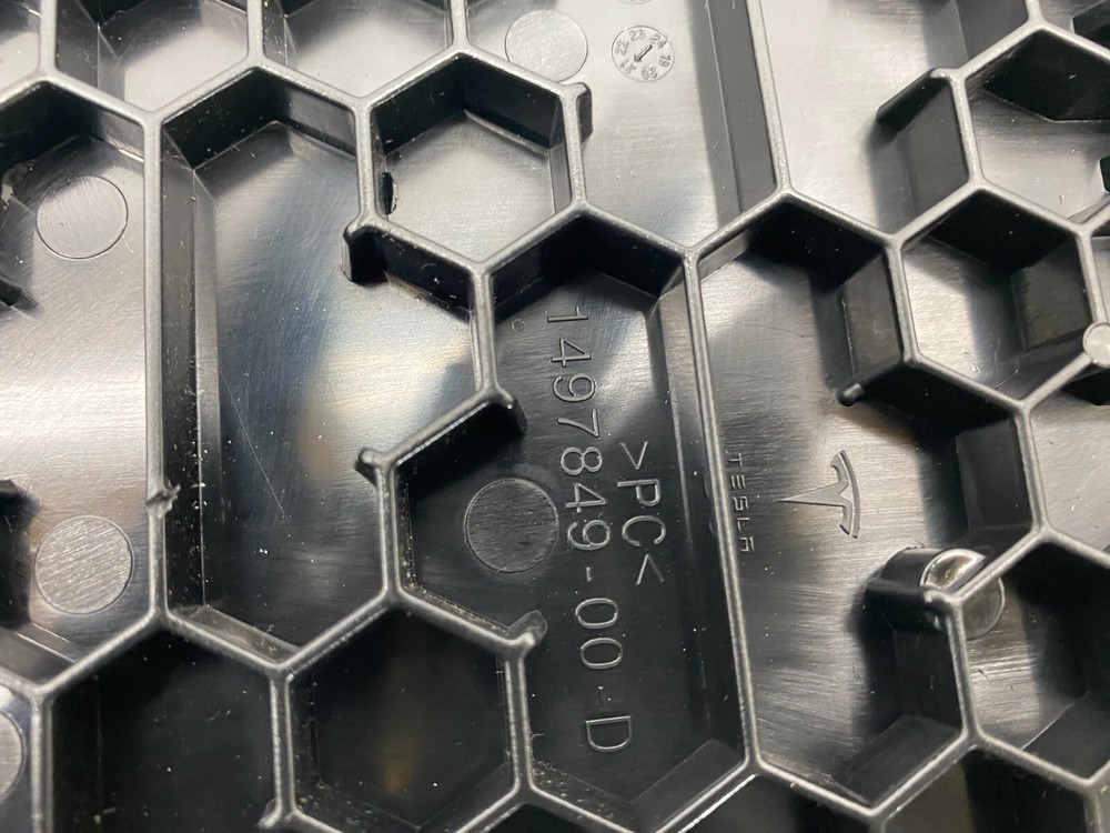 ⭕20-24 Tesla Model Y Right Low Voltage Controller Electronic Module 1497846-00-F