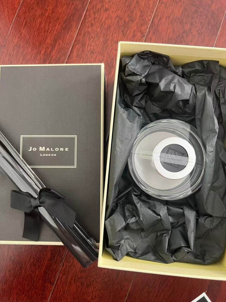 New in Box Surround diffuse By Jo Malone multi Scent options 165ml/5.6 fl oz