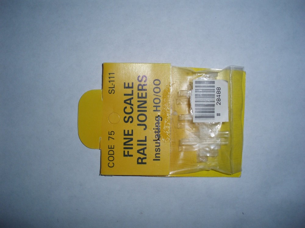 Peco SL-111 HO And OO Code 75 Insulating Fine Standard Rail Joiners (2)
