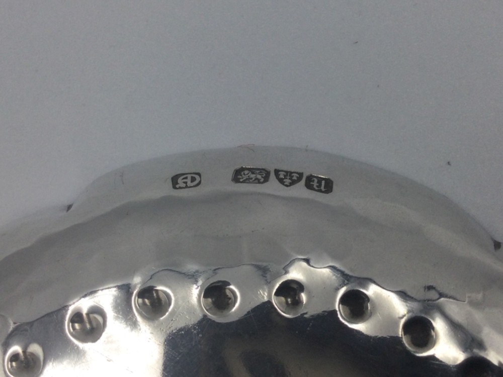 ARTS & CRAFTS STERLING SILVER DISH, CHESTER 1945