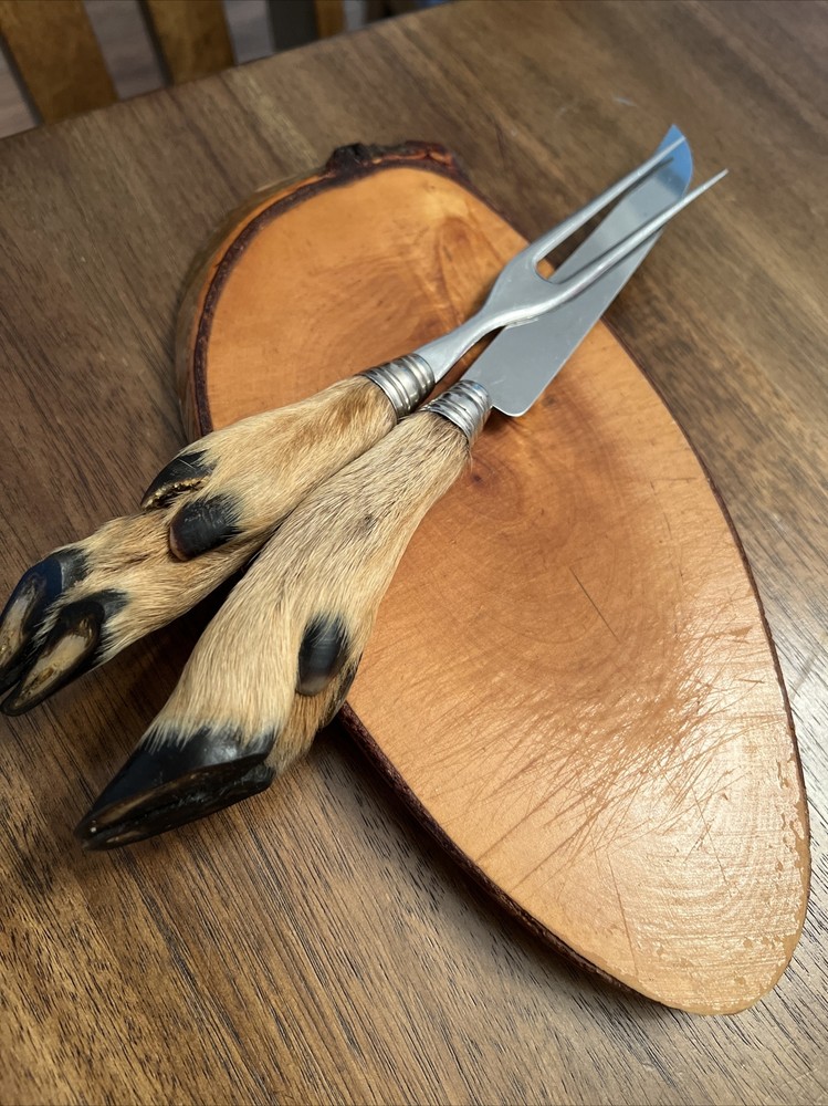 Deer Paws Knif And Fork And Boarder