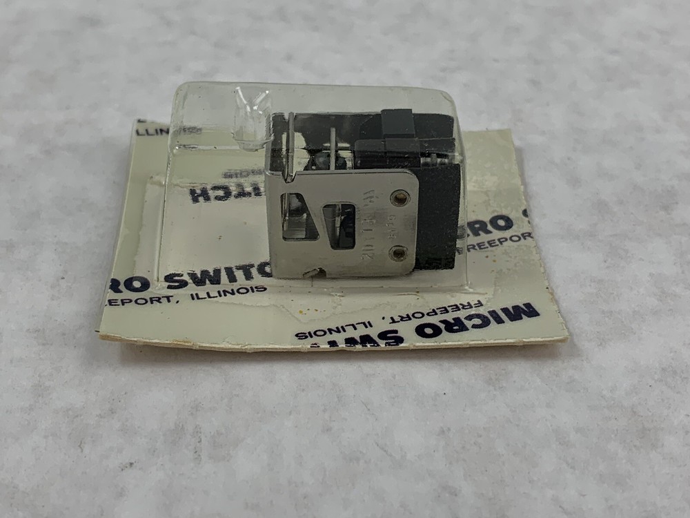 Micro Switch 6A46 2D113 Lot Of 5