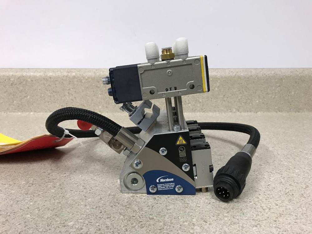 Nordson 8531145 Mini Blue Applicator NEW