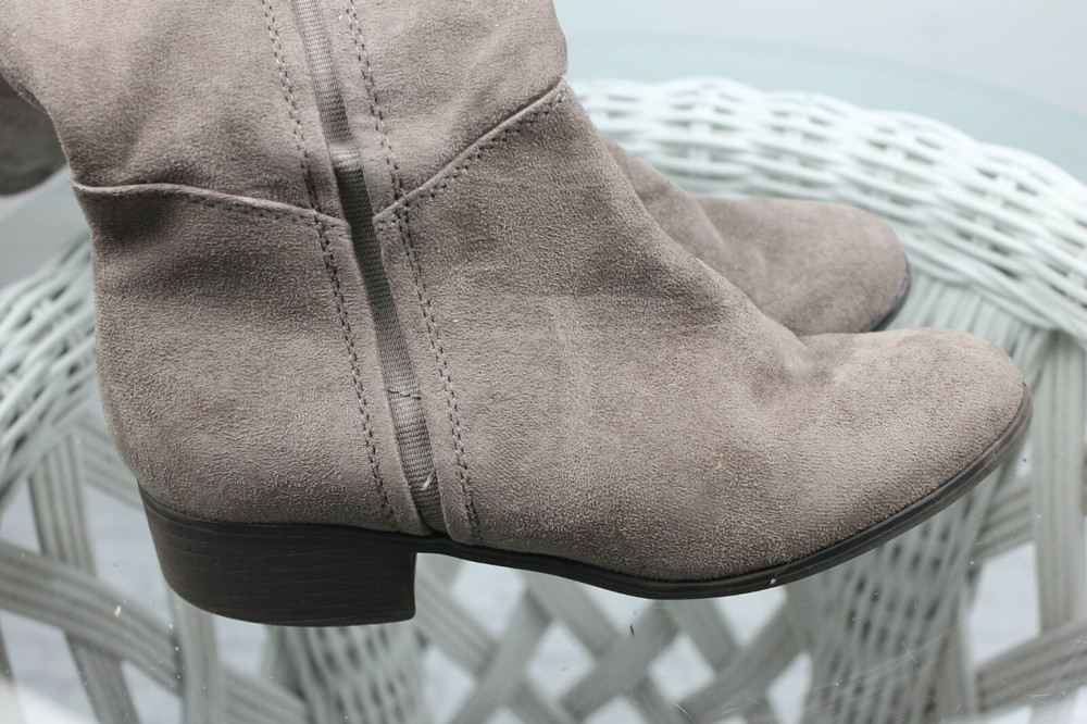 Boots Suede Like Material Stretch Material At Sides Grey Size 8