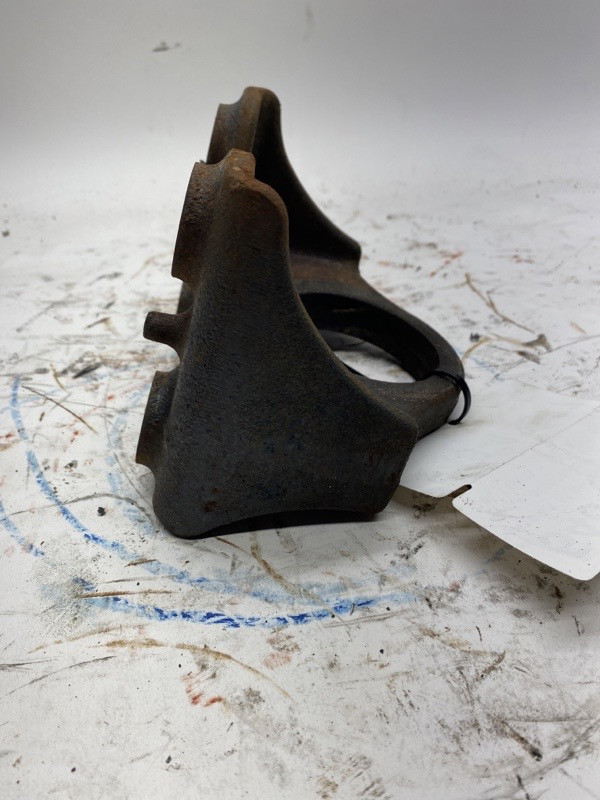 Freightliner MT55 Engine Mount 0130509001 (548-12977)