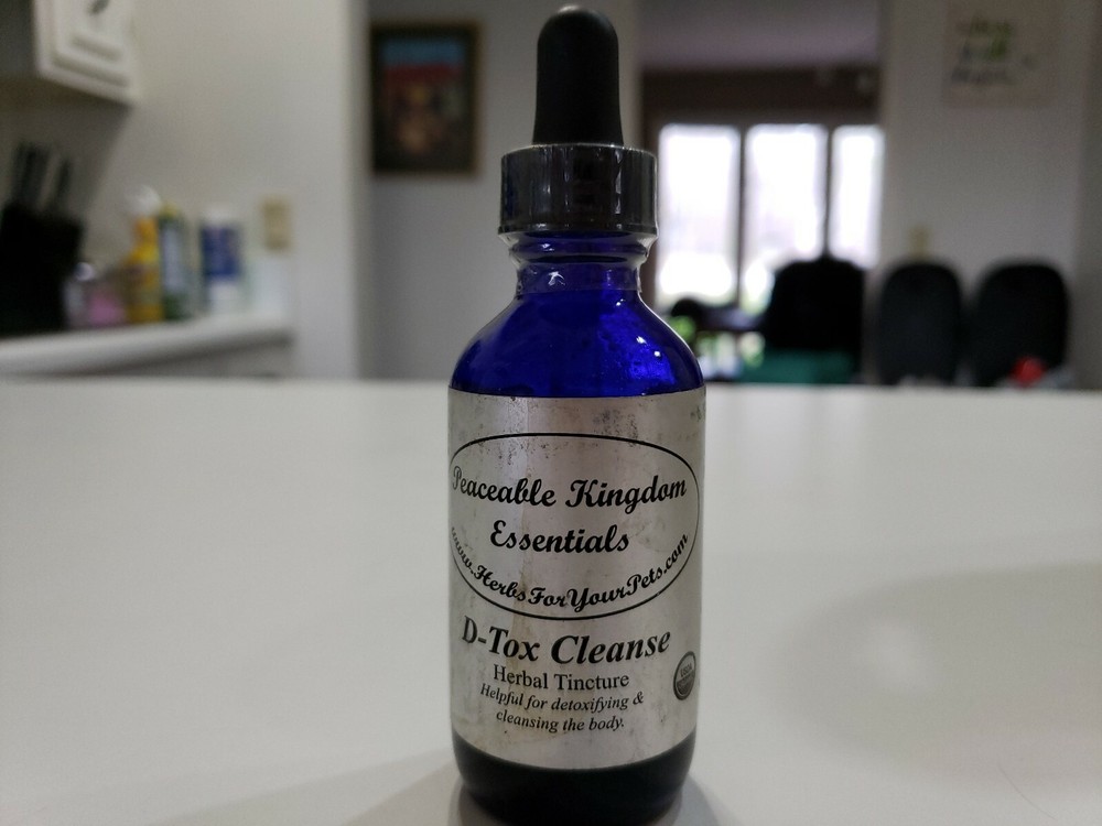 Peaceable Kingdom Essentials Pets D-tox Cleanse Herbal Tincture