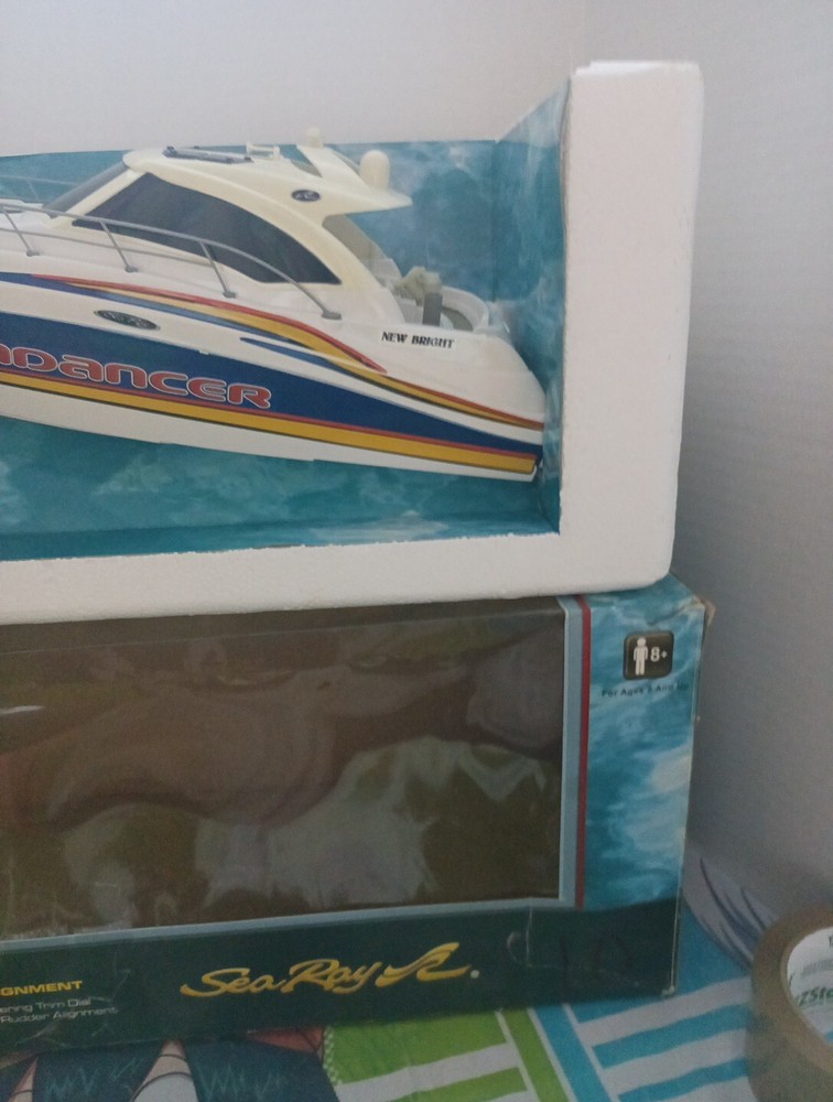 2007 New Bright Sea Ray Sundancer (No Control)Tested Does Turn On.