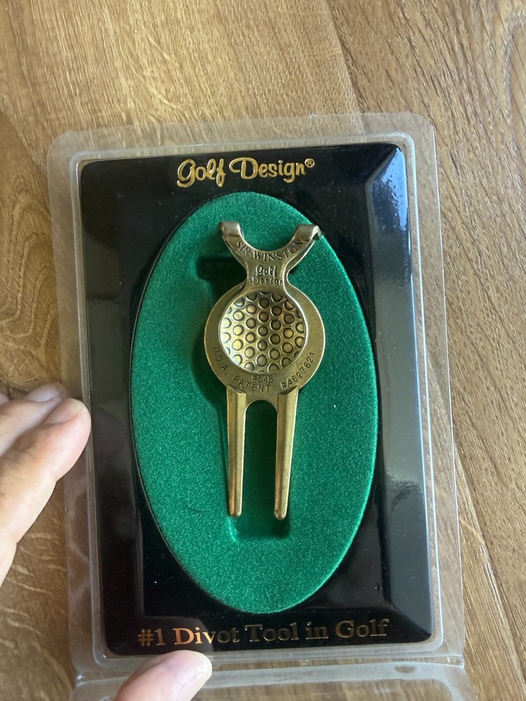 2002 US Open Bethpage Black Divot Tool Very Good Condition