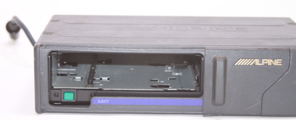 Alpine CHM-S601 6 Disc CD Changer Untested READ DESCRIPTION