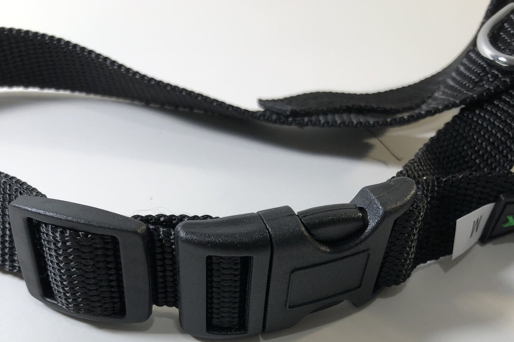 Nylon Dog Muzzle Prevent Biting Barking Chewing Medium Adjustable Loop Pet NEW