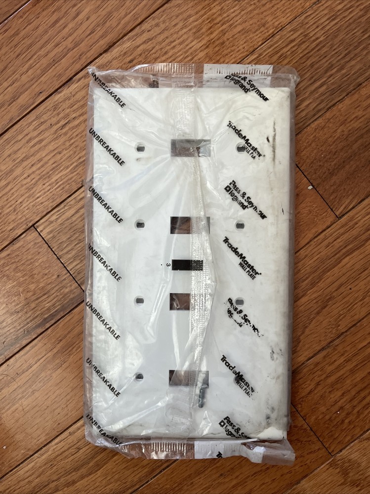 Pass & Seymour Legrand TP4-W Wall Plate Light Switch White