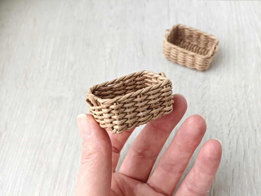 1:12 dollhouse miniature rectangular low wicker storage basket. handmade