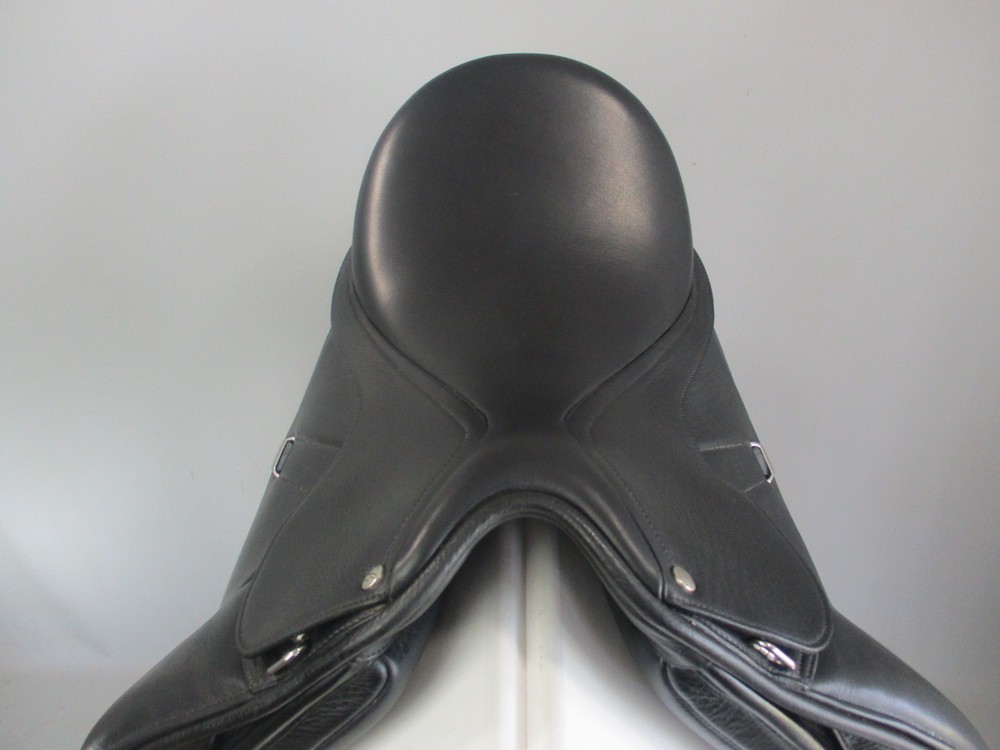 Bates Dressage Saddle 16"