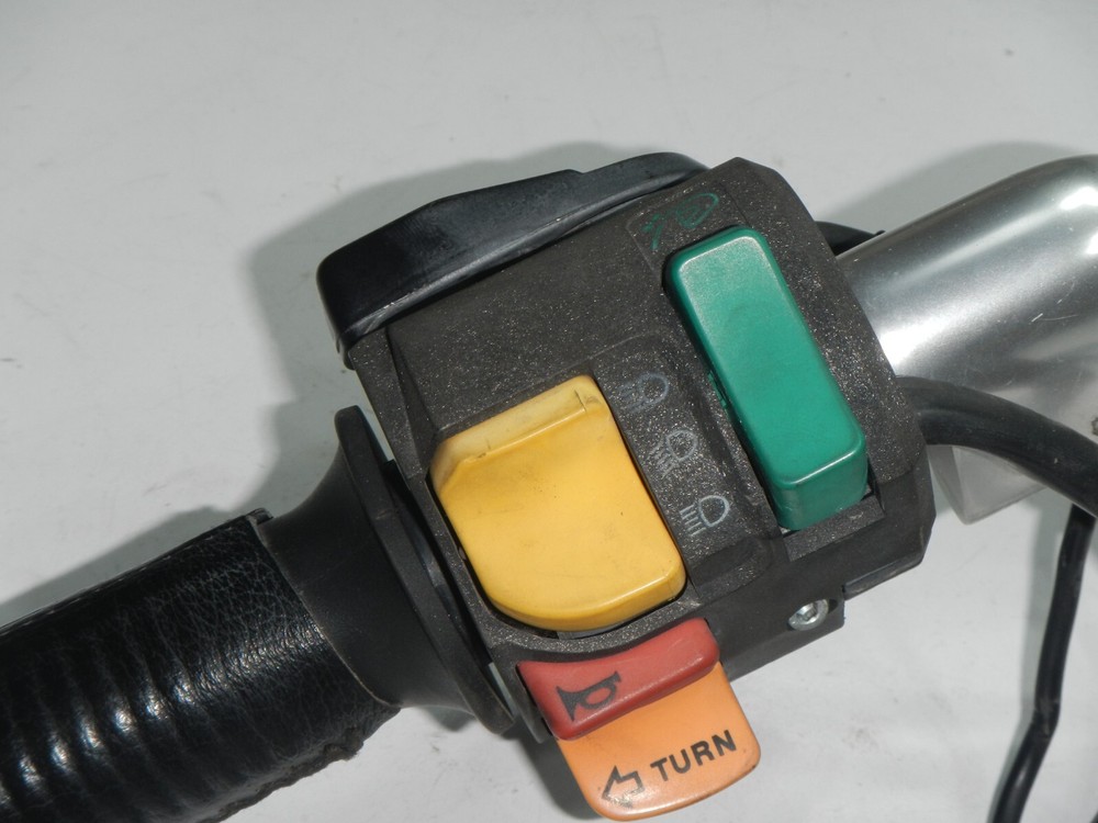 Left hand handle bar control switch assembly 1996-2001 BMW R1100 RT R1100RT