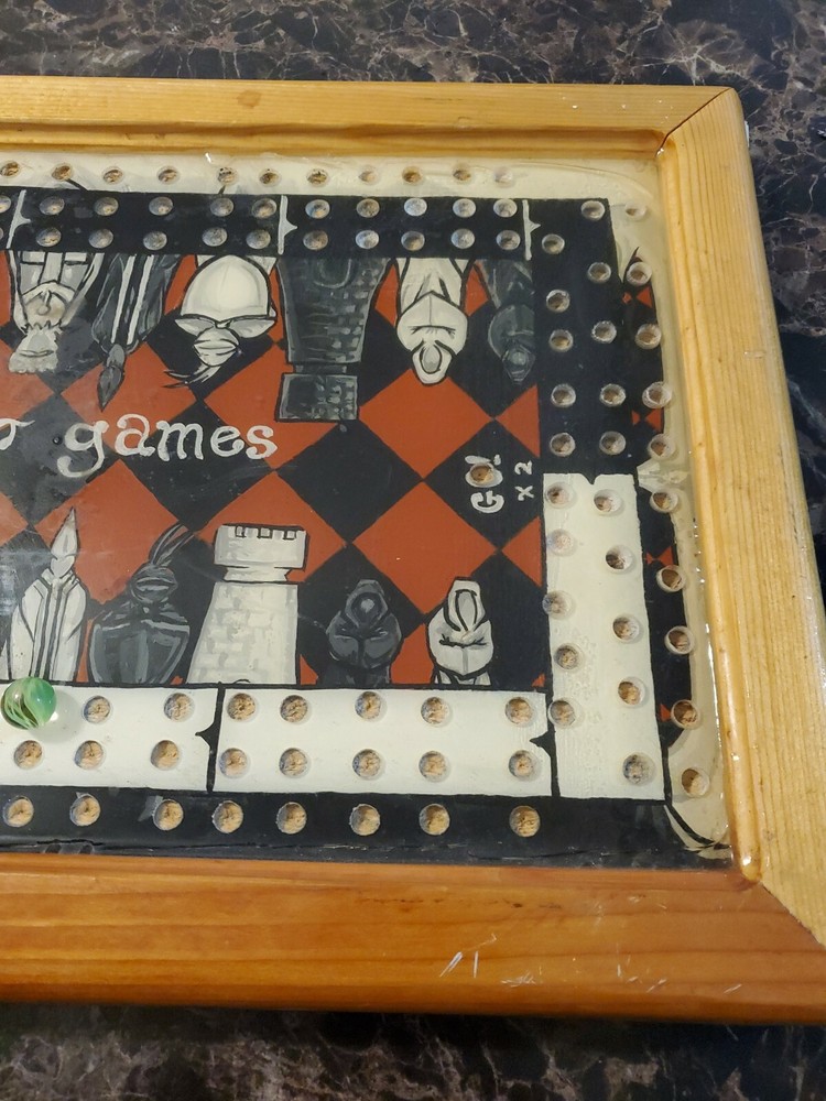 Woden Game Bord With 3 Marbles