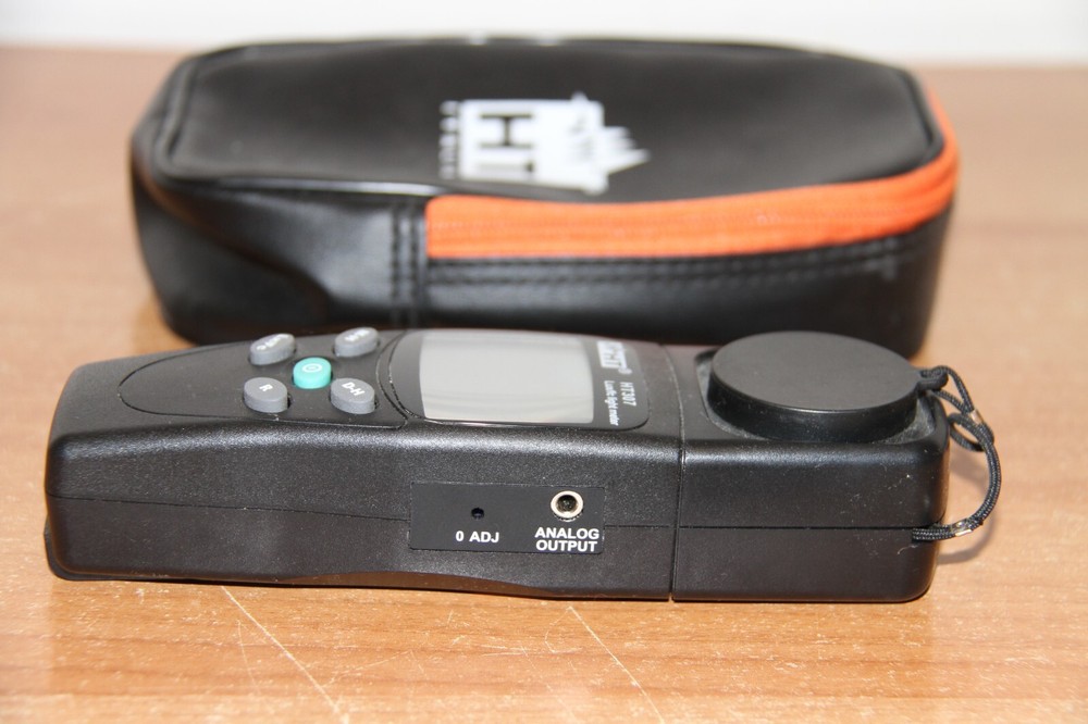 HT 307 Portable Digital Luxometer