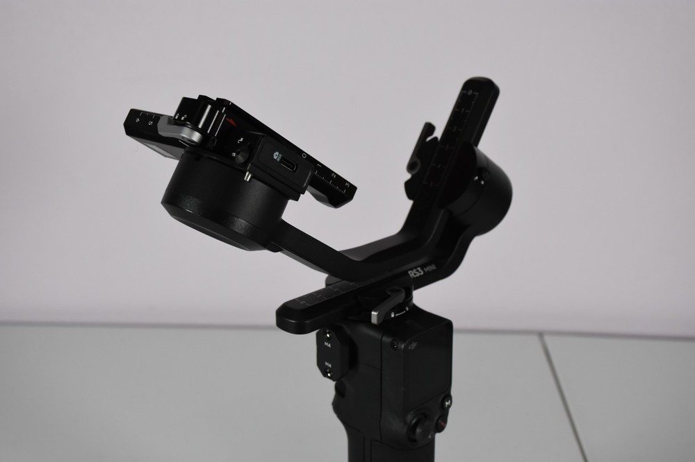 DJI RS 3 Mini Camera Gimbal 3-Axis Stabilizer - Missing Some Accessories