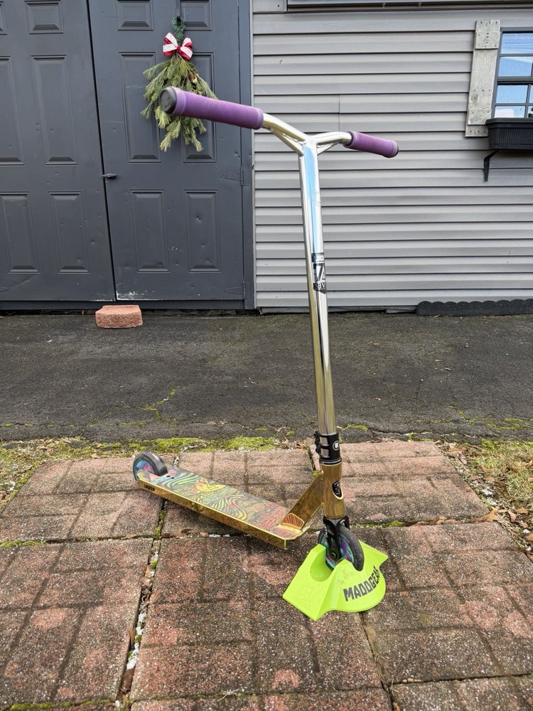 custom Lucky pro scooter