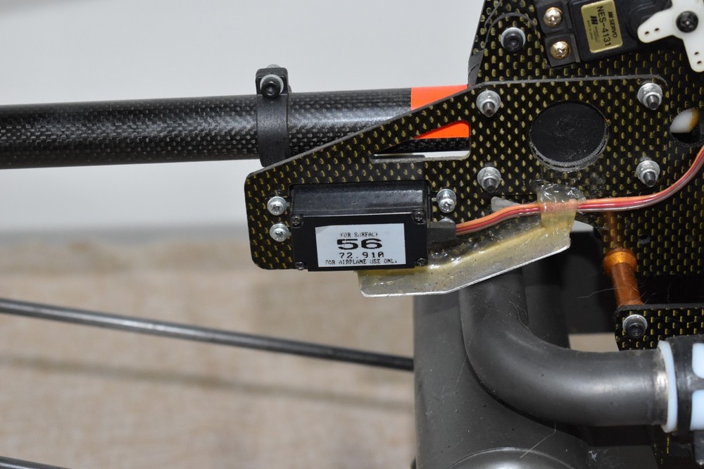 X-cell XL Carbon Gas Powered RC Helicopter pull start