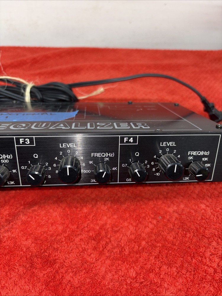 N.I.H LABS PARAMETRIC EQUALIZER PE 30 With Power Supply - Tested Functional NICE