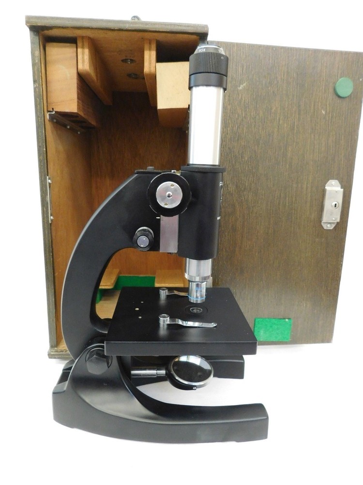 PARCO SCIENTIFIC CO MICROSCOPE IN CASE VINTAGE JAPAN 697123
