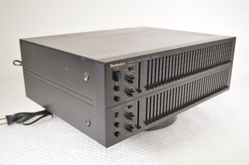 Technics SH-8075 Stereo Graphic Equalizer Audio Energization Black Excellent