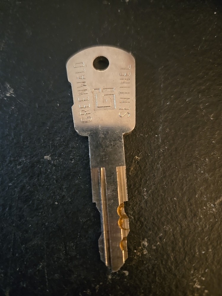 GREENWALD SENTINEL KEY CODED G1698 (3D5)