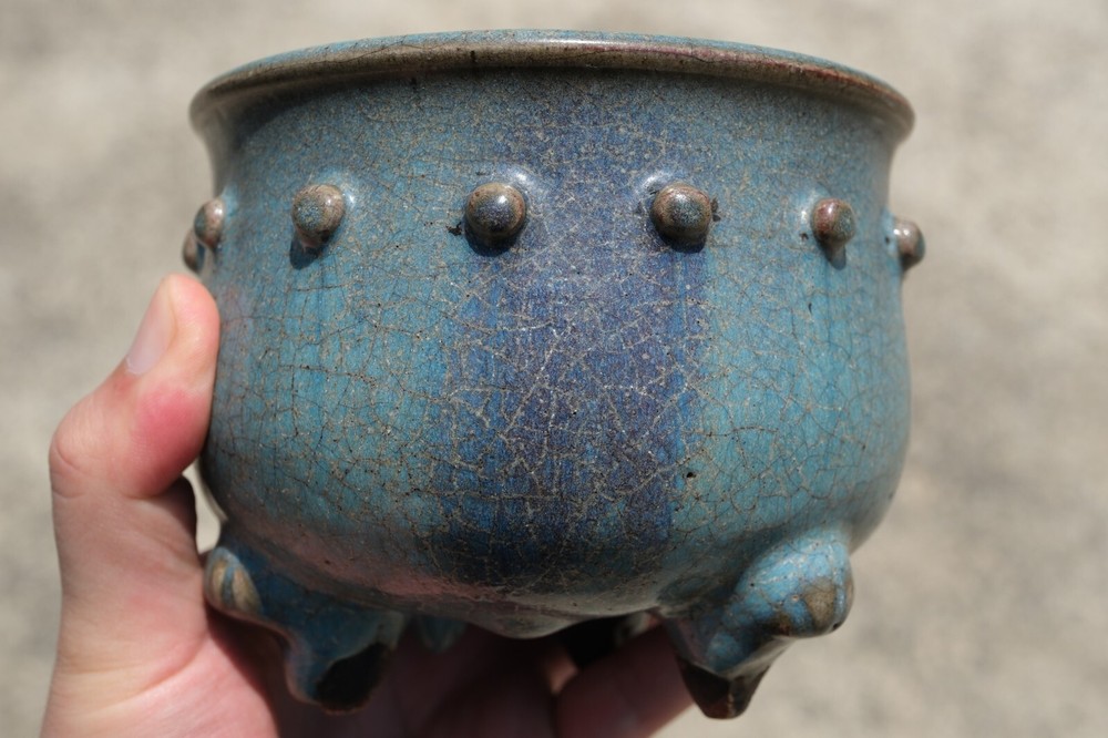 0074 Jun Ware Tripod Incense Burner