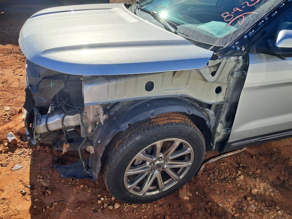Fuse Box Engine Fits 17 EXPLORER 4838806