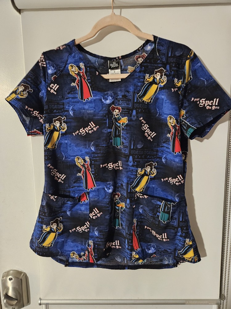 Disney Hocus Pocus Women's Scrub Top Size Medium