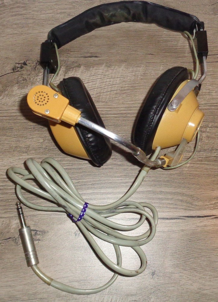 Revere Electronics Hush-A-Com Aviation Pilot Communication Headset