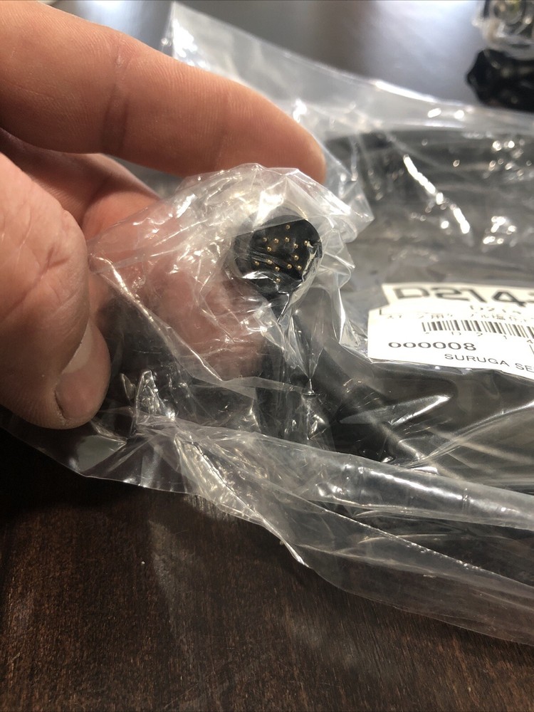 SURUGA SEIKI D214-1-2E /