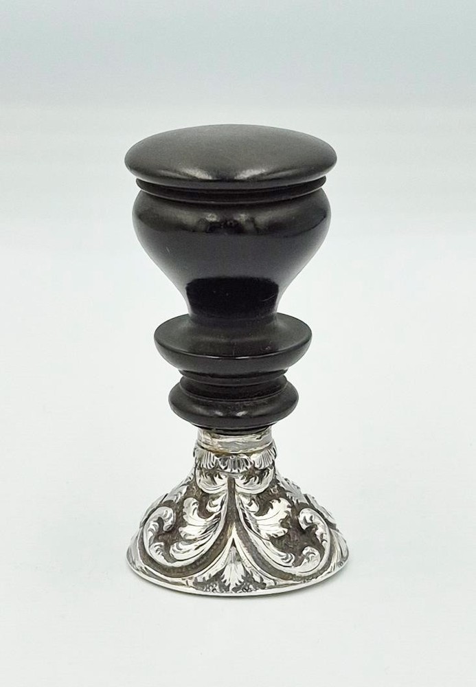 19TH CENTURY SOLID SILVER AGATE INTAGLIO DESK SEAL - NEOCLASSICAL BUST