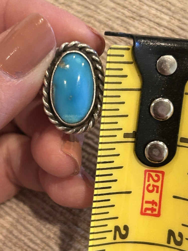Vintage sterling silver Fetty turquoise ring