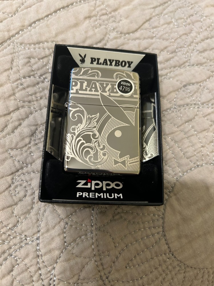 Zippo Lighter Playboy 49085 New in Box