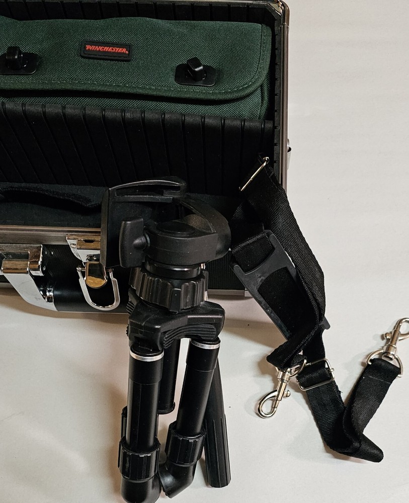 Winchester WT-541 Spotting Scope w/Tripod & Case