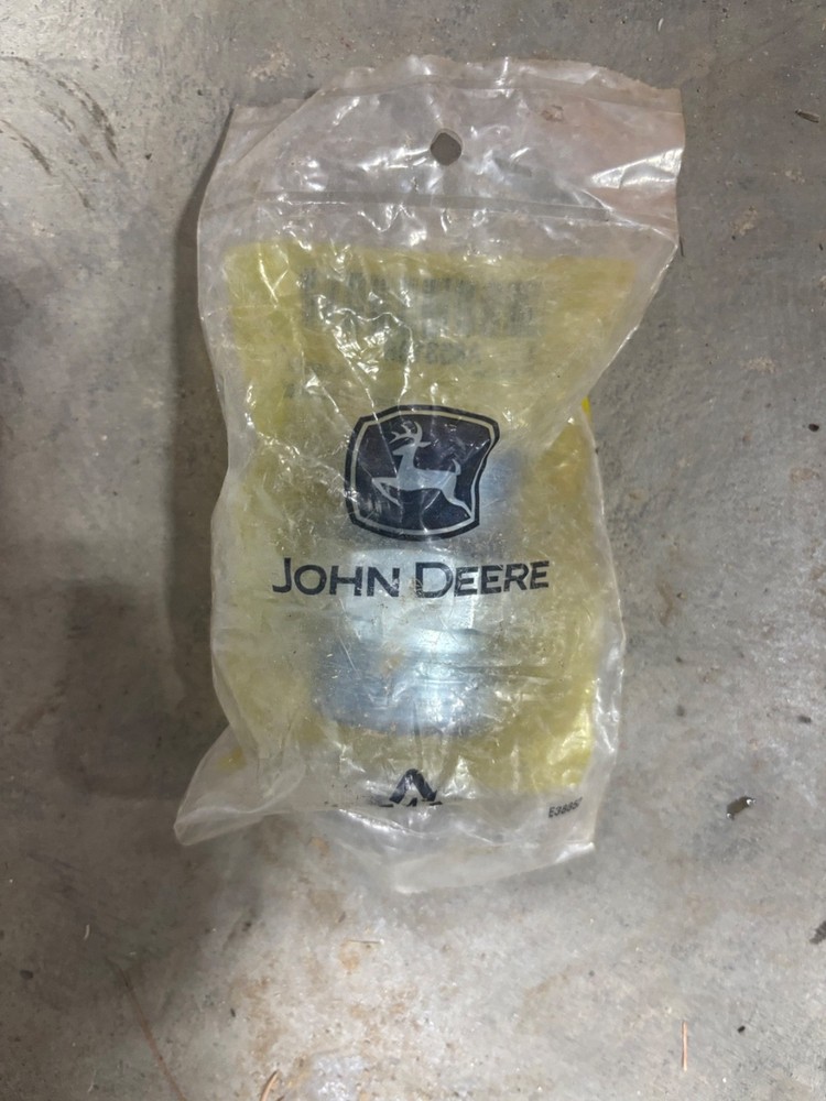 John Deere Adapter A853188 straight adapter fitting