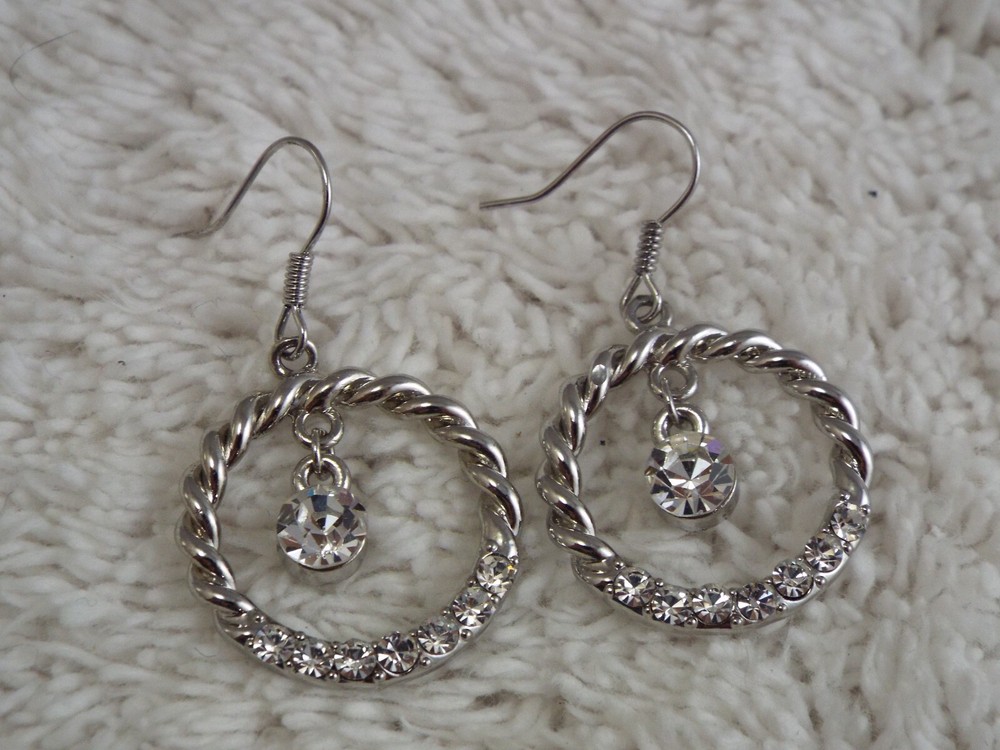 Silvertone Rhinestone Ring Pierced Earrings (F6)