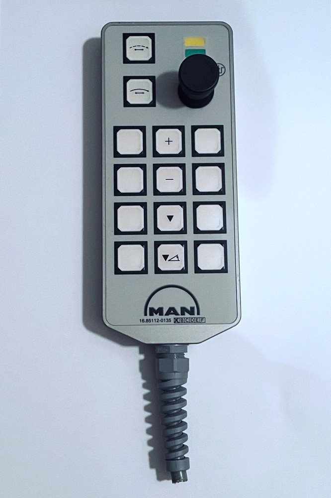 MAN Roland 16.85112-0135 Jump Testing Handheld Wired Remote Control Keypad Dev.