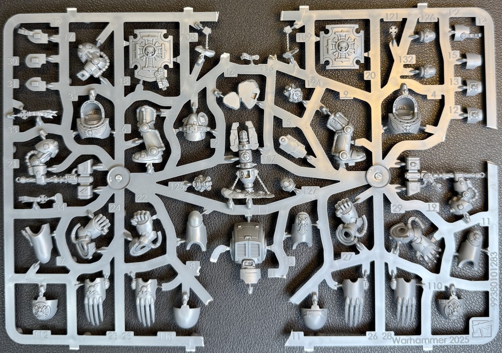 Assault Terminator Sergeant Space Marines Multipart Kit Warhammer 40k - NoS (x1)