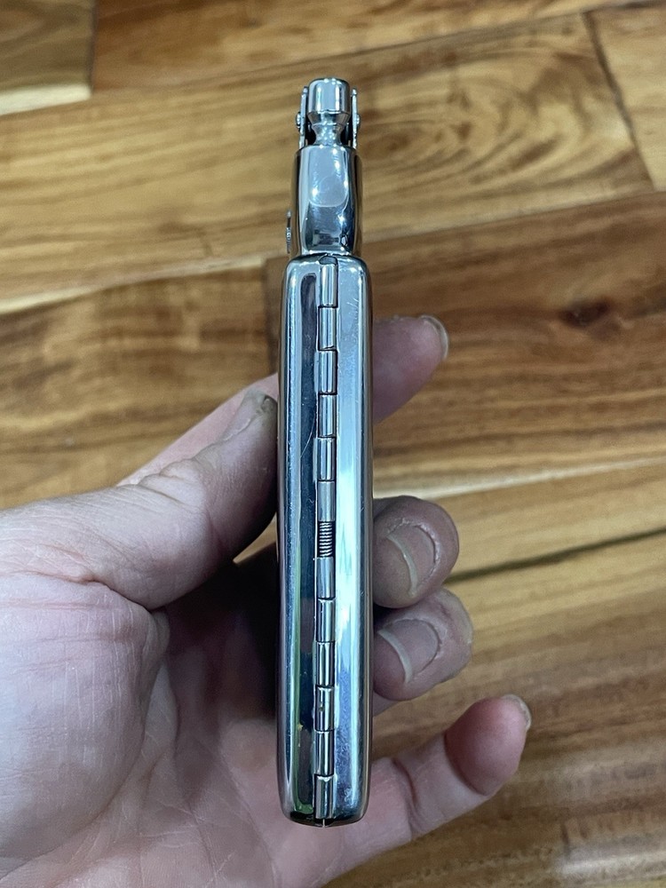 Vintage Beautiful Cigarette Ronson Lighter (USA) Working Condition !