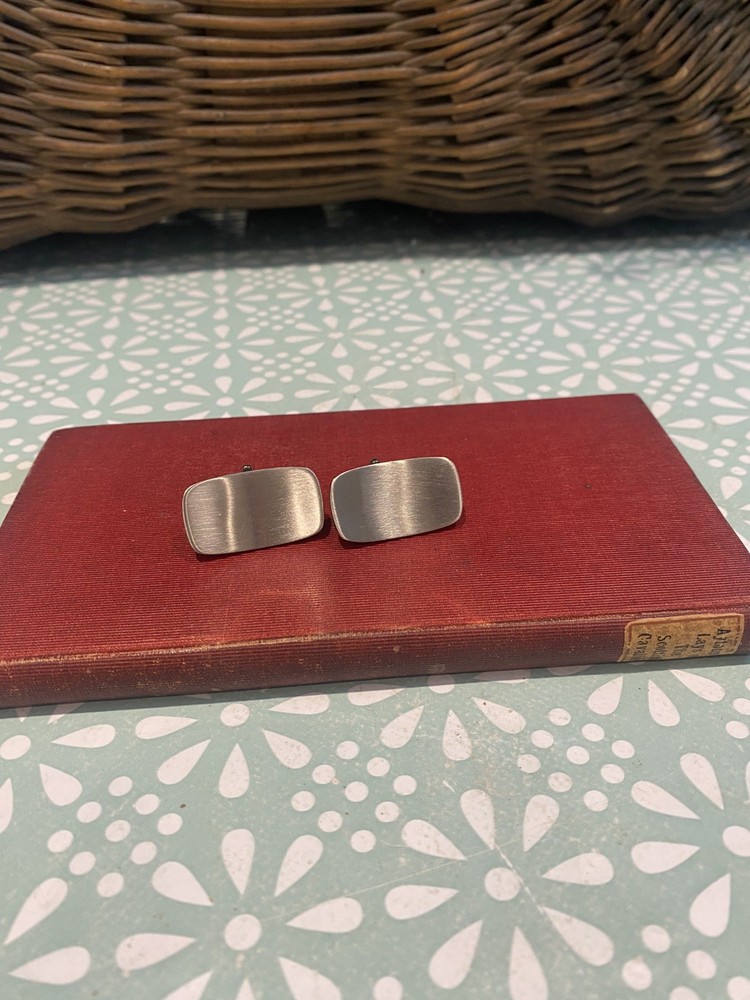 Vintage Cufflinks - silver tone Curved  front. Really Classy