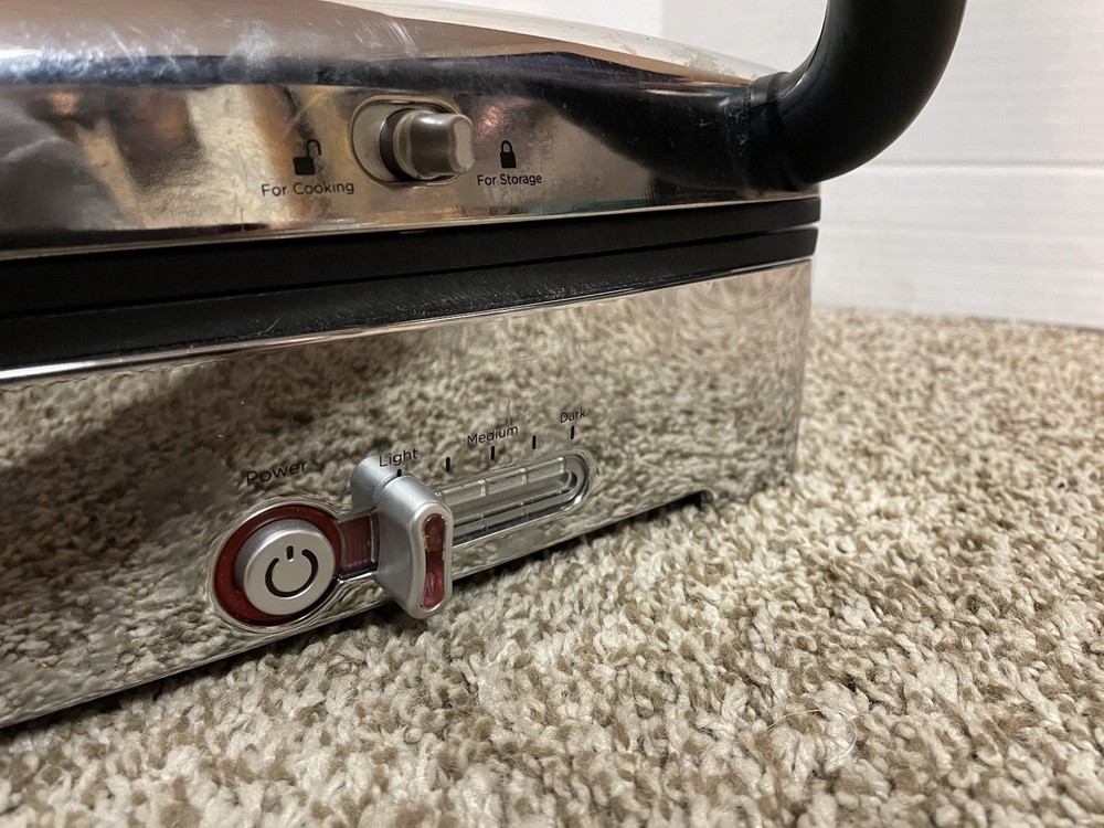 Rare Michael Graves Silver Chrome Waffle Maker – Bricks Pattern Model TSK-2926BW