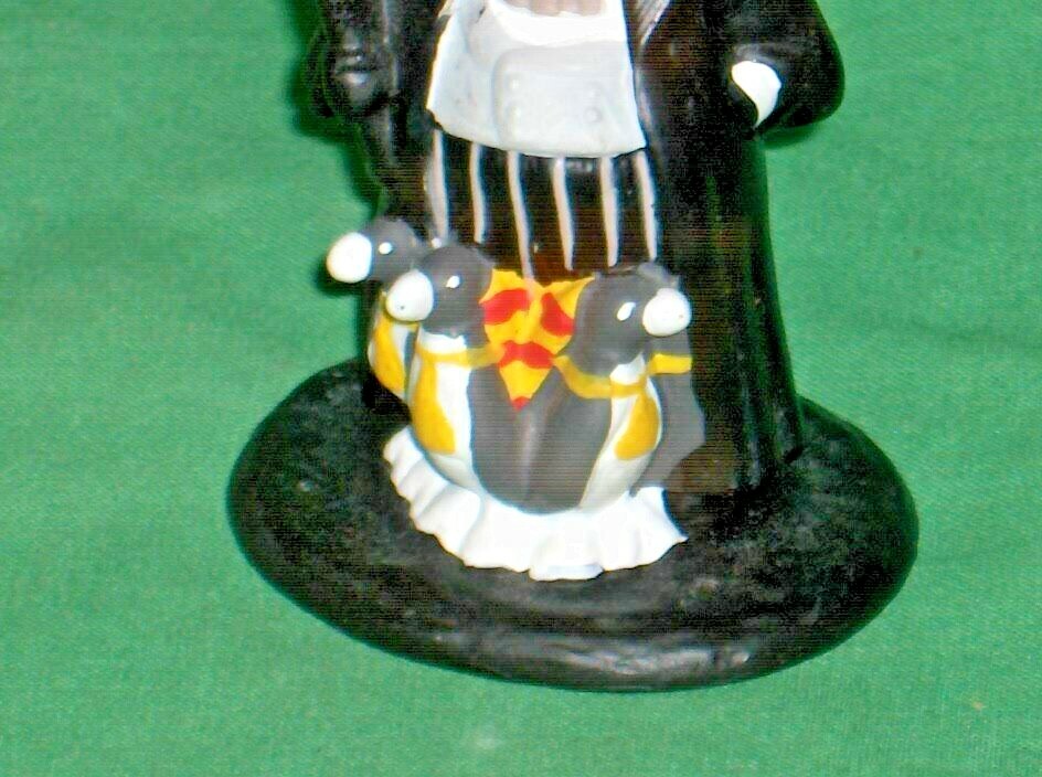 #439* - BATMAN PENGUIN FIGURINE - BATMAN RETURNS - DANNY DEVITO