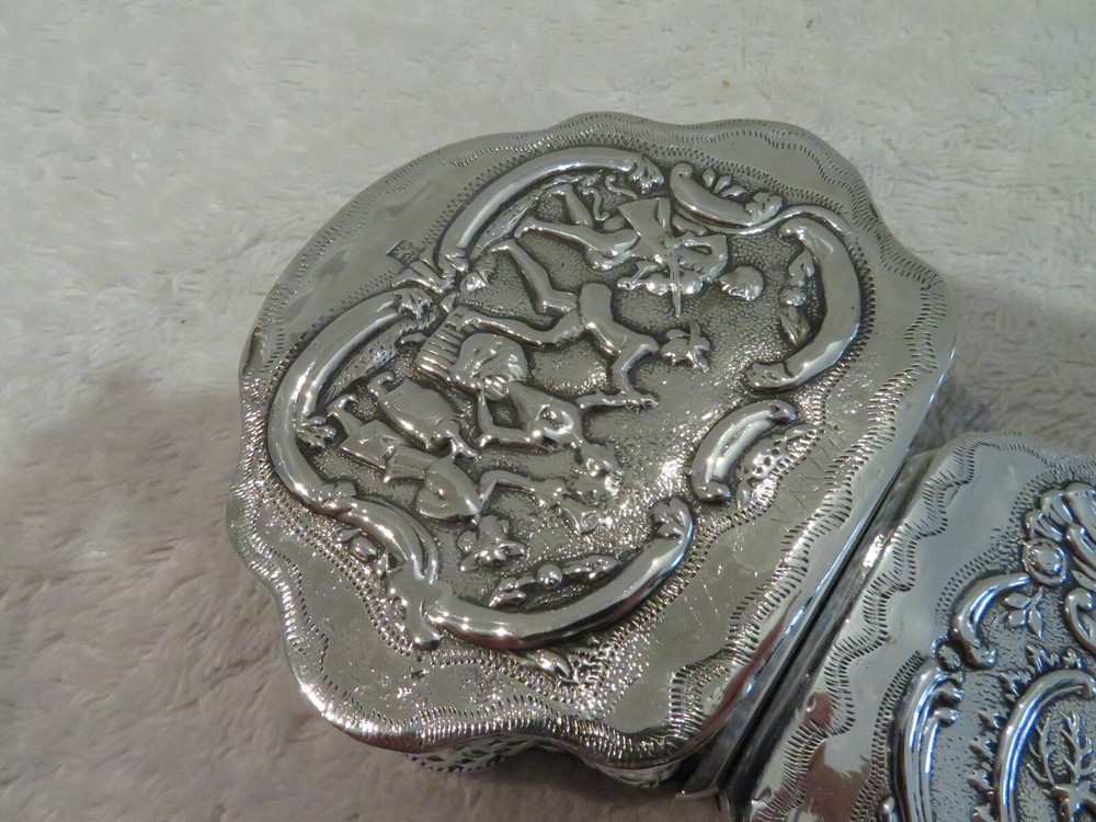 Charming dutch 934 embossed silver snuff box 1872 basketry effect m34