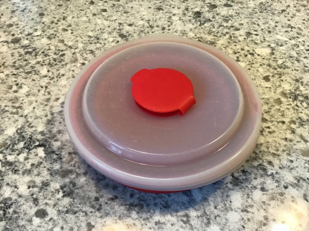 Pampered Chef Microwave Popcorn Maker Red Silicone Bowl Collapsible