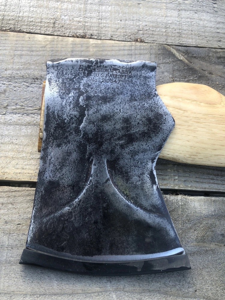 True Temper / WC Kelly Perfect 3lb NewJersey Pattern Axe / Whiskey RiverHandle
