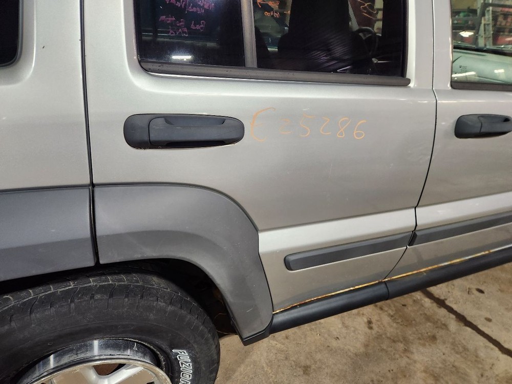 Engine ECM Computer 2.8L Engine Control Fits 2005 LIBERTY 1236981